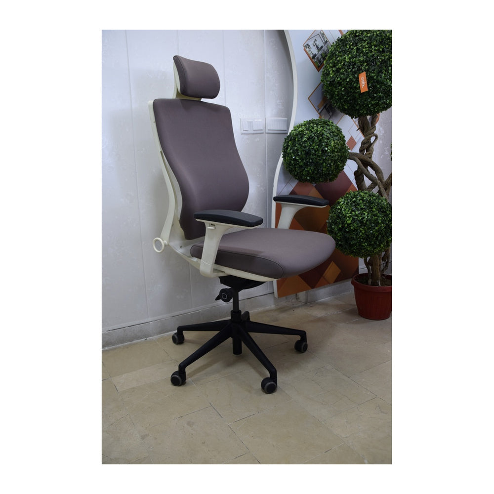 High Back Executive Chairs Hunny (HUNNY-DW) – Padded Arms & Hydraulic Base